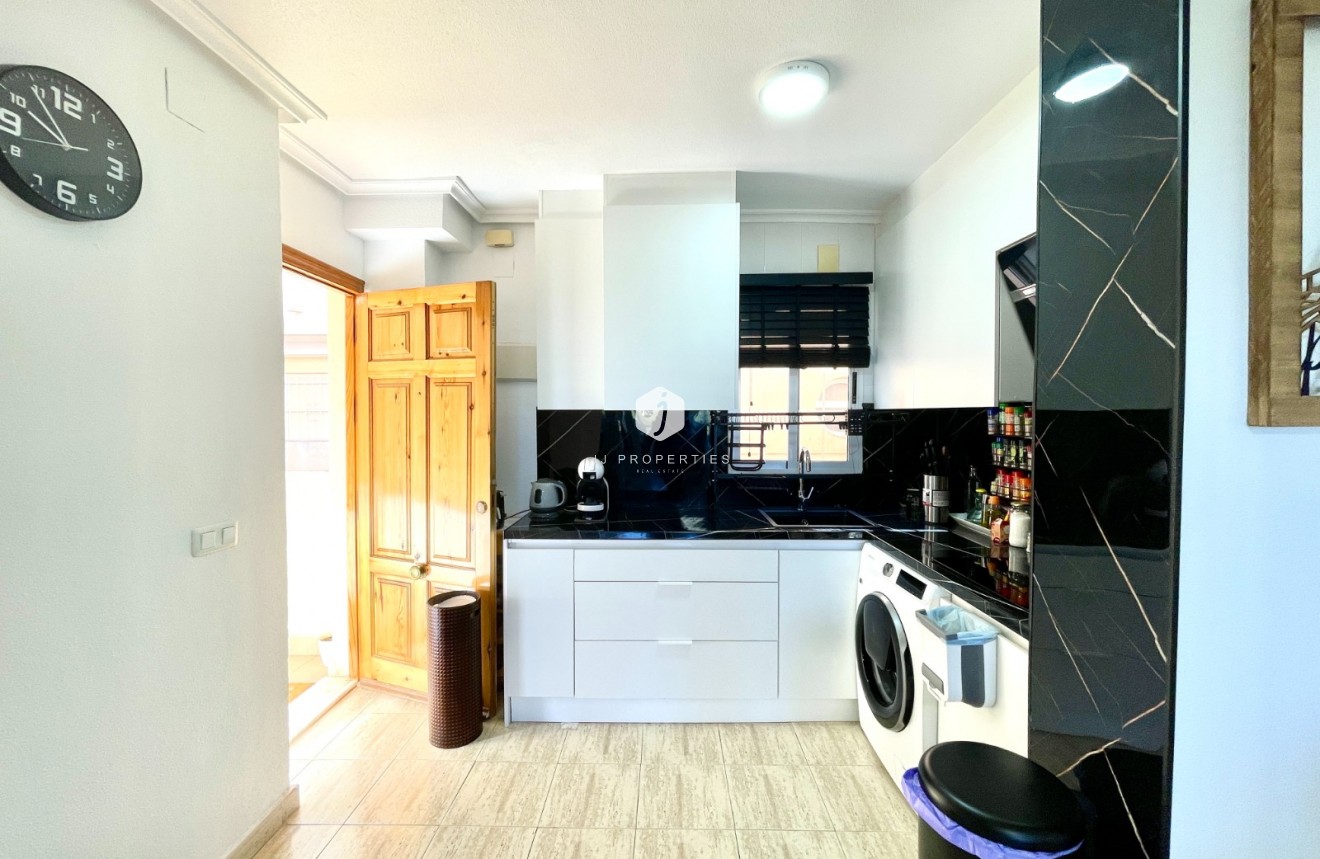 D'occasion - Appartement -
La Siesta - Costa Blanca