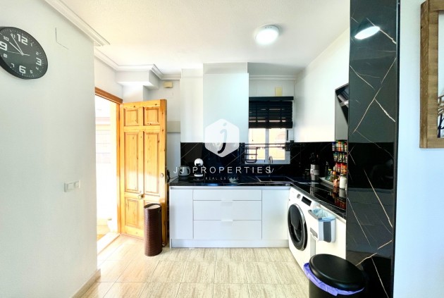D'occasion - Appartement -
La Siesta - Costa Blanca