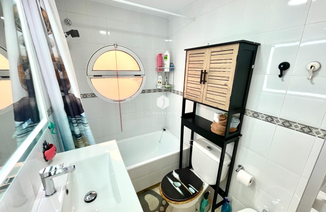 D'occasion - Appartement -
La Siesta - Costa Blanca
