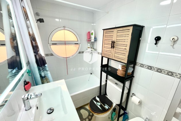 D'occasion - Appartement -
La Siesta - Costa Blanca