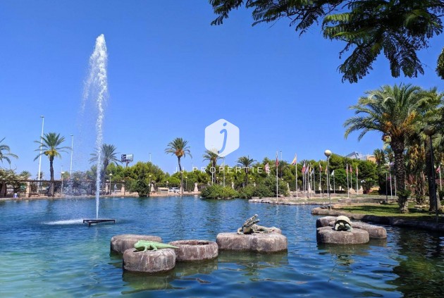 Aus zweiter Hand - Wohnung -
Torrevieja - PARQUE DE LAS NACIONES