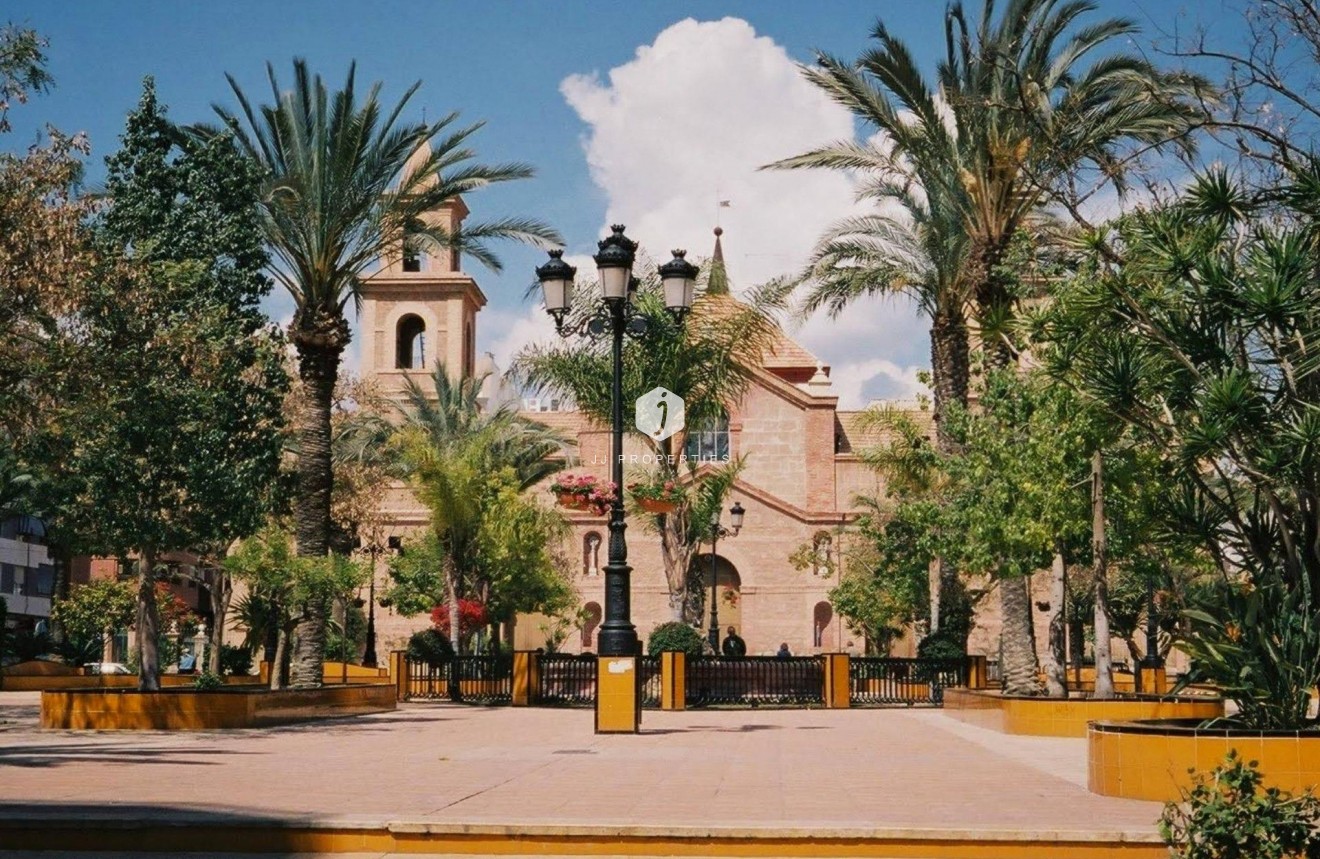Aus zweiter Hand - Wohnung -
Torrevieja - PARQUE DE LAS NACIONES