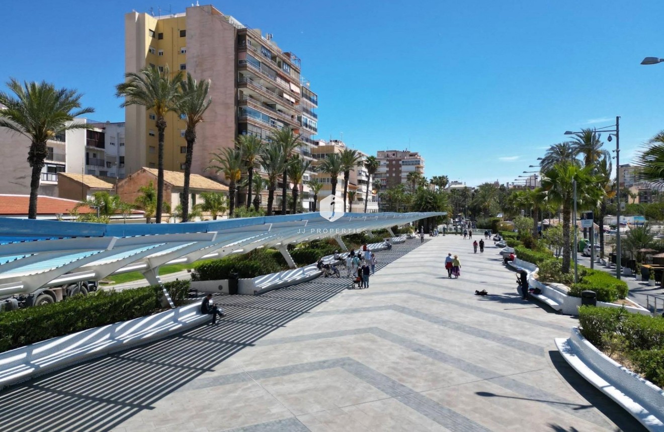 Aus zweiter Hand - Wohnung -
Torrevieja - PARQUE DE LAS NACIONES