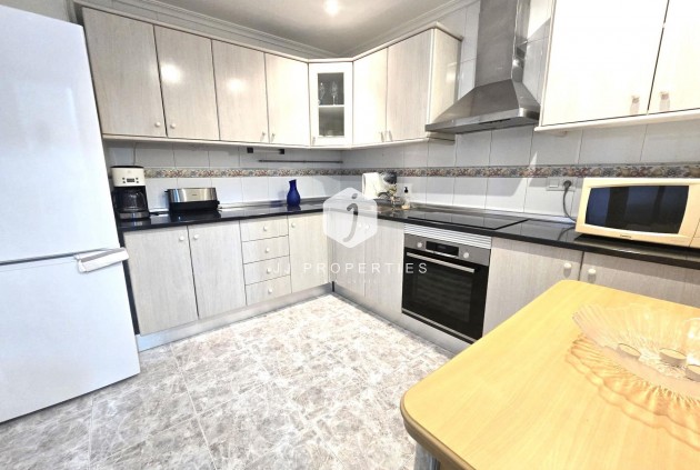 Resale - Apartment / flat -
Torrevieja - Las Piscinas Naturales