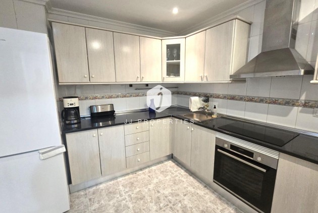 Resale - Apartment / flat -
Torrevieja - Las Piscinas Naturales