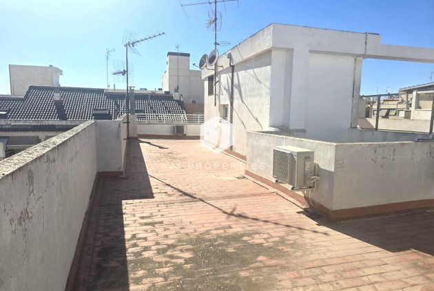 Resale - Apartment / flat -
Torrevieja - Las Piscinas Naturales