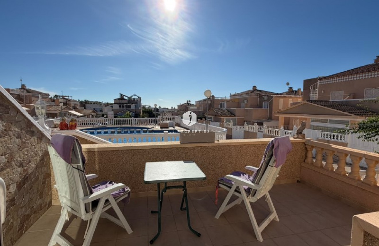 Z drugiej ręki - Mieszkanie w bloku -
Torrevieja - Costa Blanca