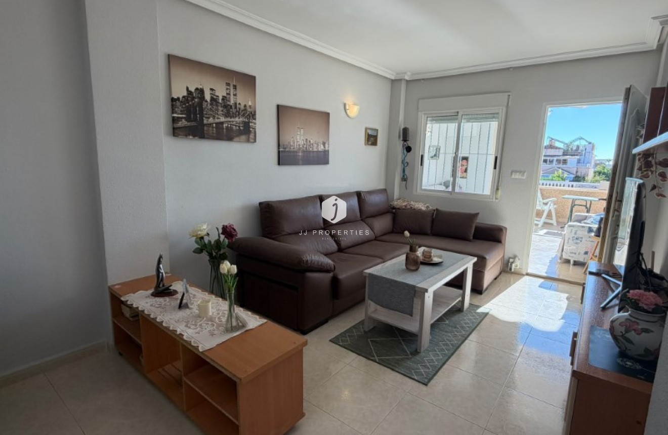 Z drugiej ręki - Mieszkanie w bloku -
Torrevieja - Costa Blanca