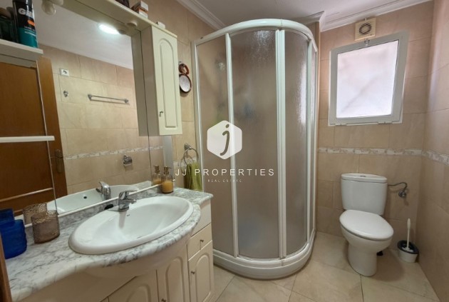 Z drugiej ręki - Mieszkanie w bloku -
Torrevieja - Costa Blanca