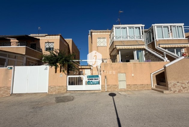 Z drugiej ręki - Mieszkanie w bloku -
Torrevieja - Costa Blanca