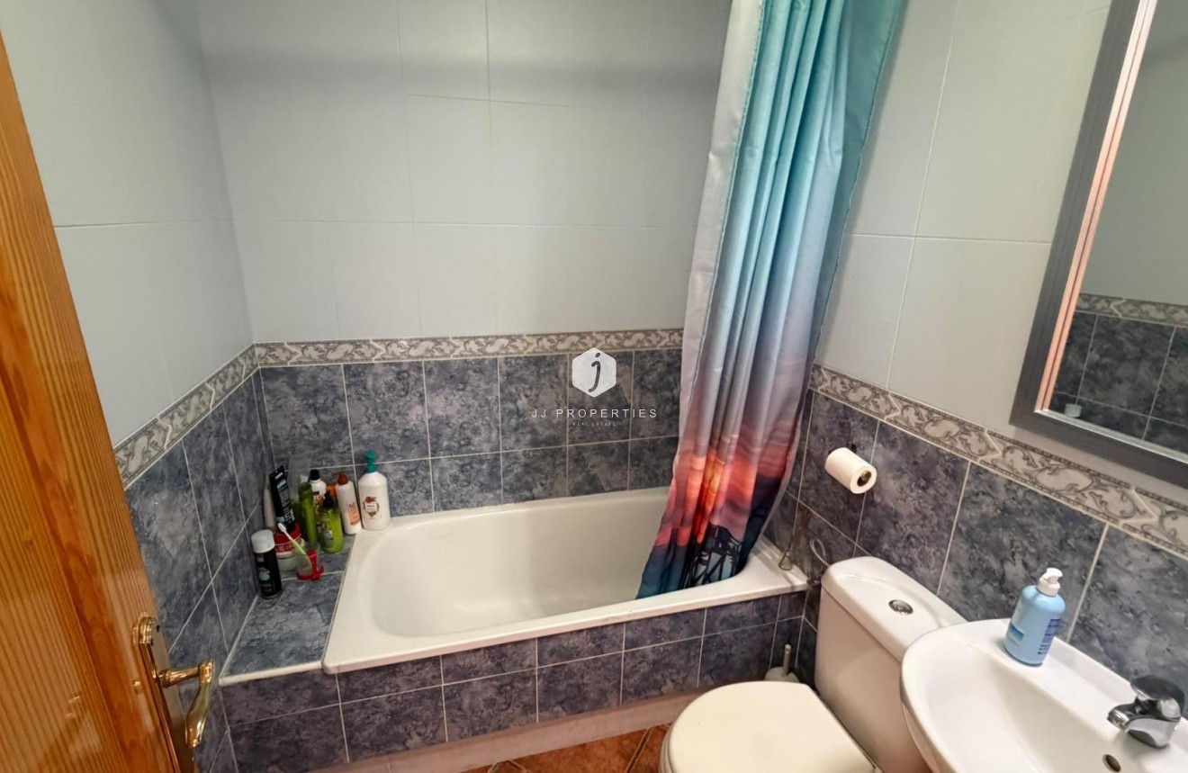 Segunda mano - Apartamento / piso -
Torrevieja - Playa del Cura