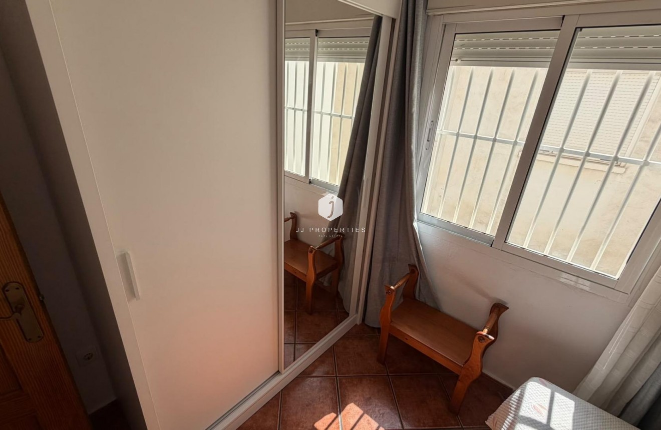 Segunda mano - Apartamento / piso -
Torrevieja - Playa del Cura