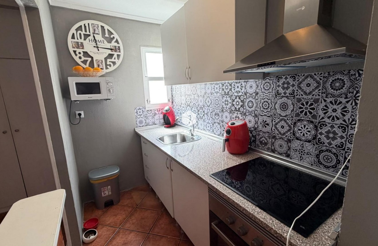 Segunda mano - Apartamento / piso -
Torrevieja - Playa del Cura