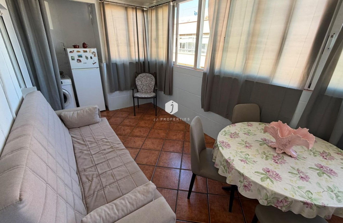 Segunda mano - Apartamento / piso -
Torrevieja - Playa del Cura