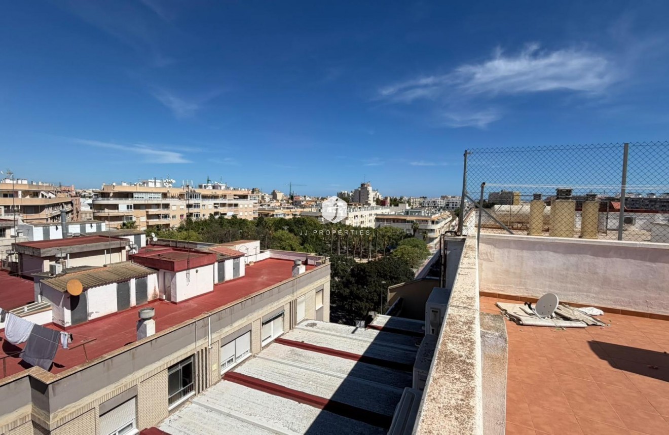 Segunda mano - Apartamento / piso -
Torrevieja - Playa del Cura