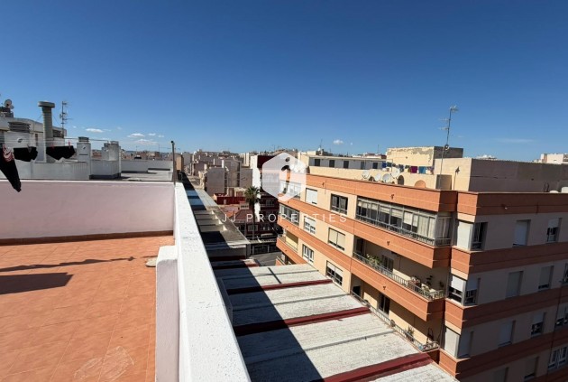 Segunda mano - Apartamento / piso -
Torrevieja - Playa del Cura