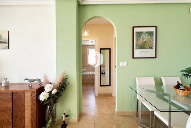 Resale - Bungalow -
Torrevieja - Costa Blanca