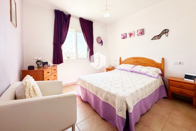 Resale - Bungalow -
Torrevieja - Costa Blanca