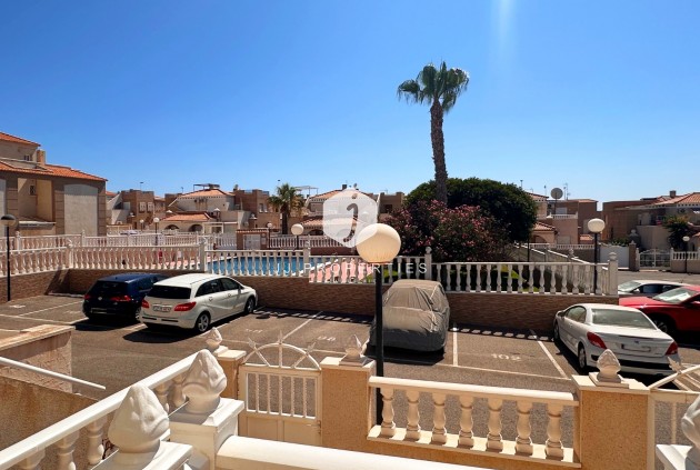 Resale - Bungalow -
Torrevieja - Costa Blanca