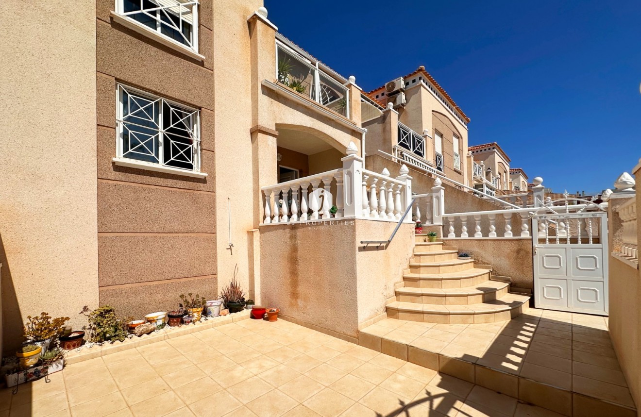 Resale - Bungalow -
Torrevieja - Costa Blanca