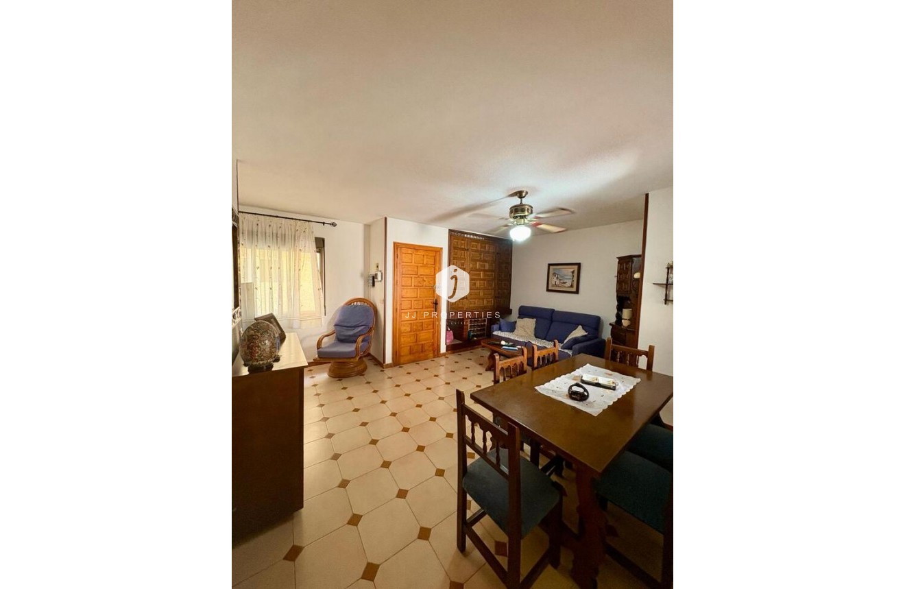 Resale - Apartment / flat -
Torrelamata - Costa Blanca