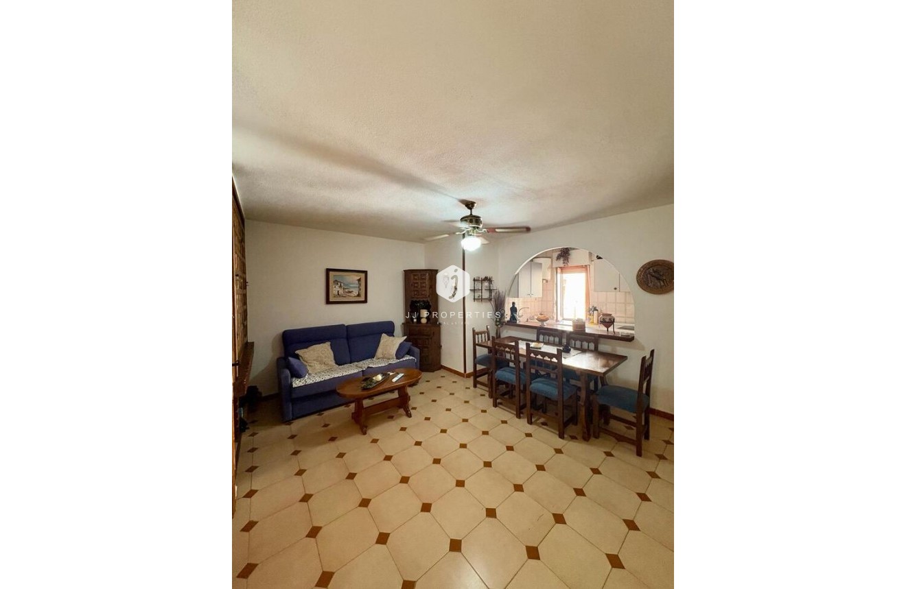 Resale - Apartment / flat -
Torrelamata - Costa Blanca