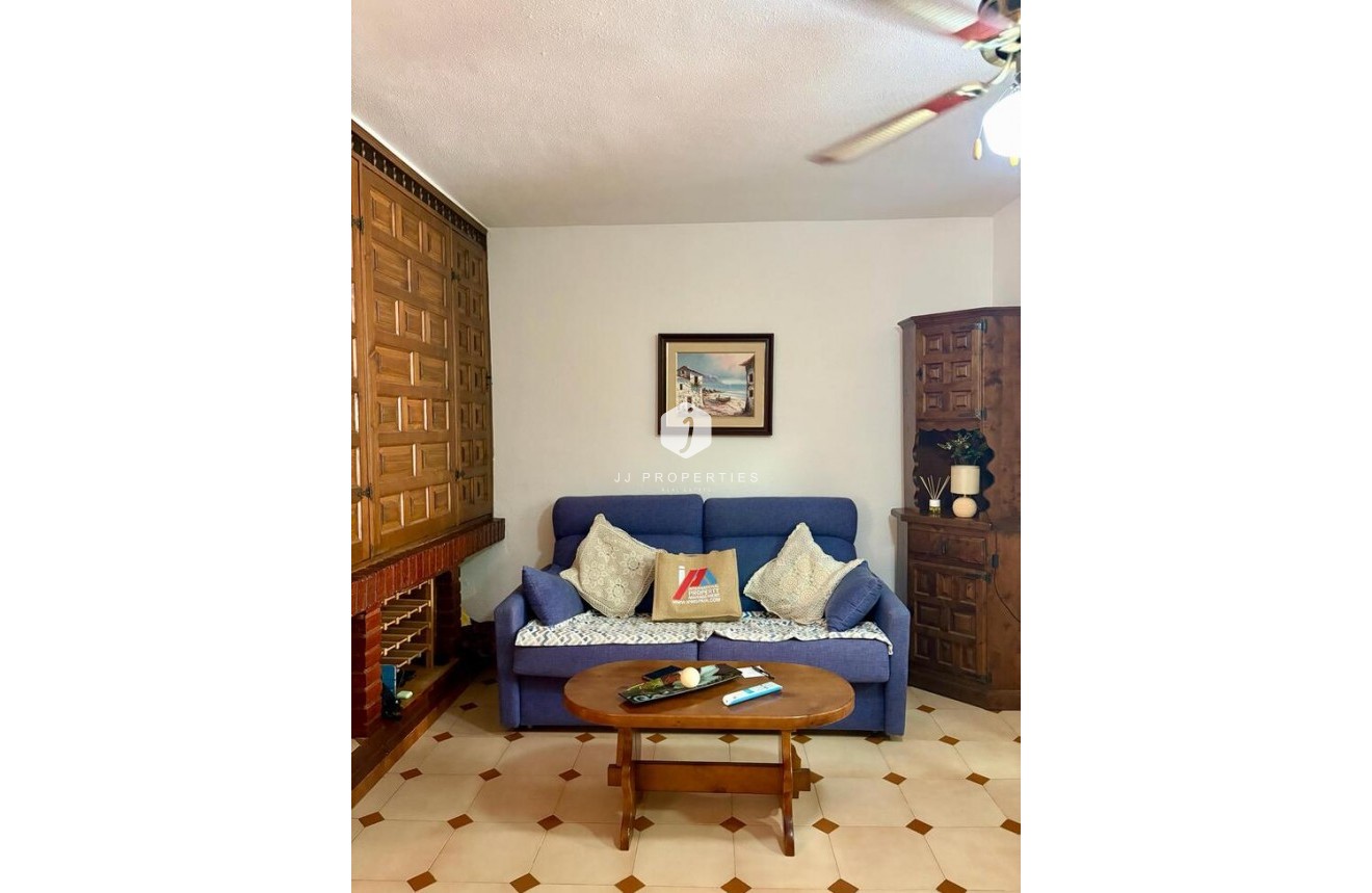 Resale - Apartment / flat -
Torrelamata - Costa Blanca