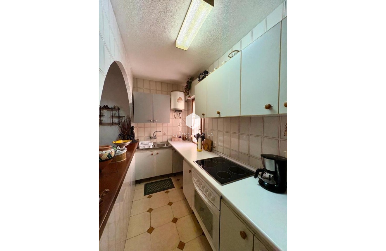 Resale - Apartment / flat -
Torrelamata - Costa Blanca