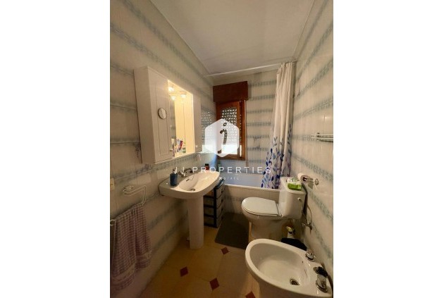 Resale - Apartment / flat -
Torrelamata - Costa Blanca