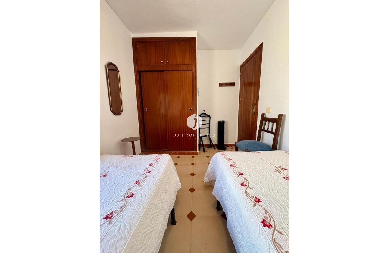 Resale - Apartment / flat -
Torrelamata - Costa Blanca