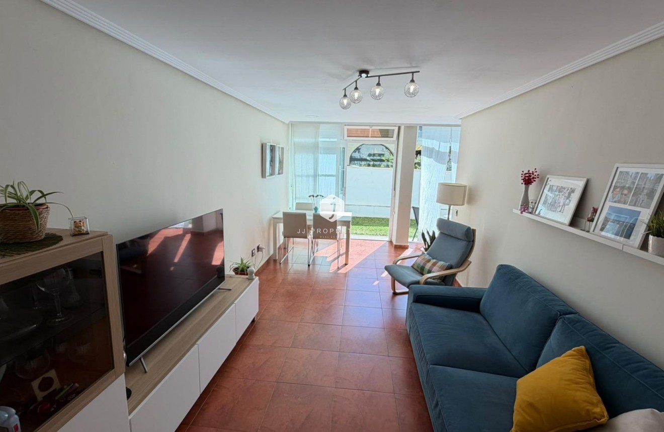 Tweedehands - Appartement / flat -
Torrevieja - Torreblanca