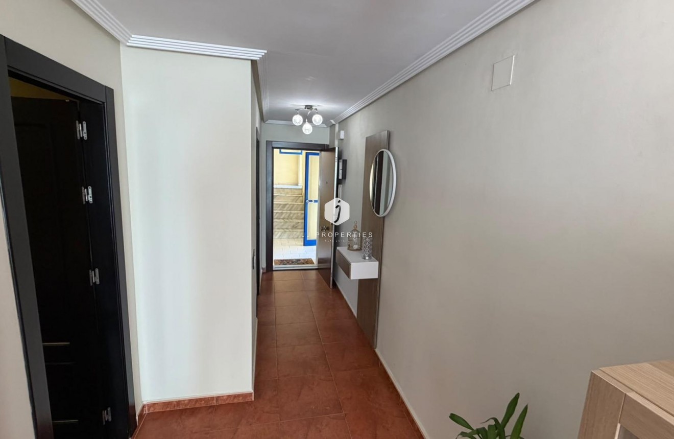 Tweedehands - Appartement / flat -
Torrevieja - Torreblanca