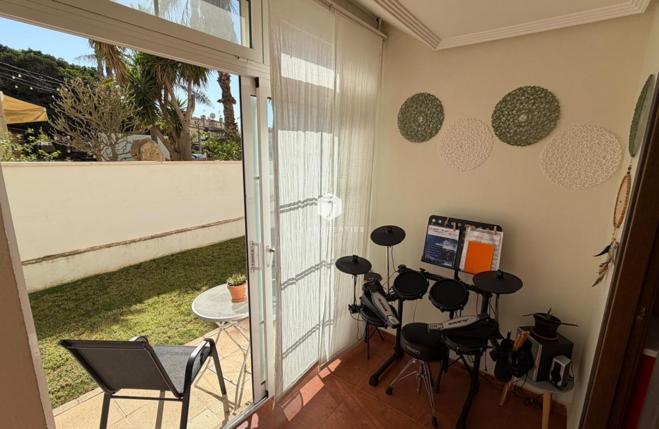 Tweedehands - Appartement / flat -
Torrevieja - Torreblanca