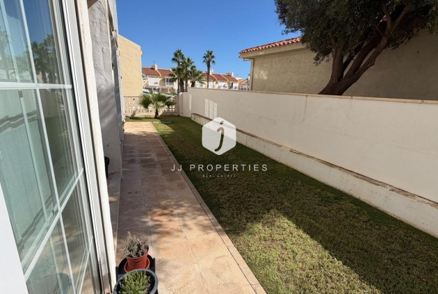 Tweedehands - Appartement / flat -
Torrevieja - Torreblanca