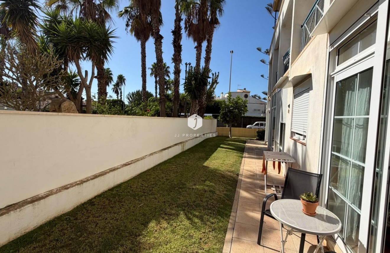 Tweedehands - Appartement / flat -
Torrevieja - Torreblanca