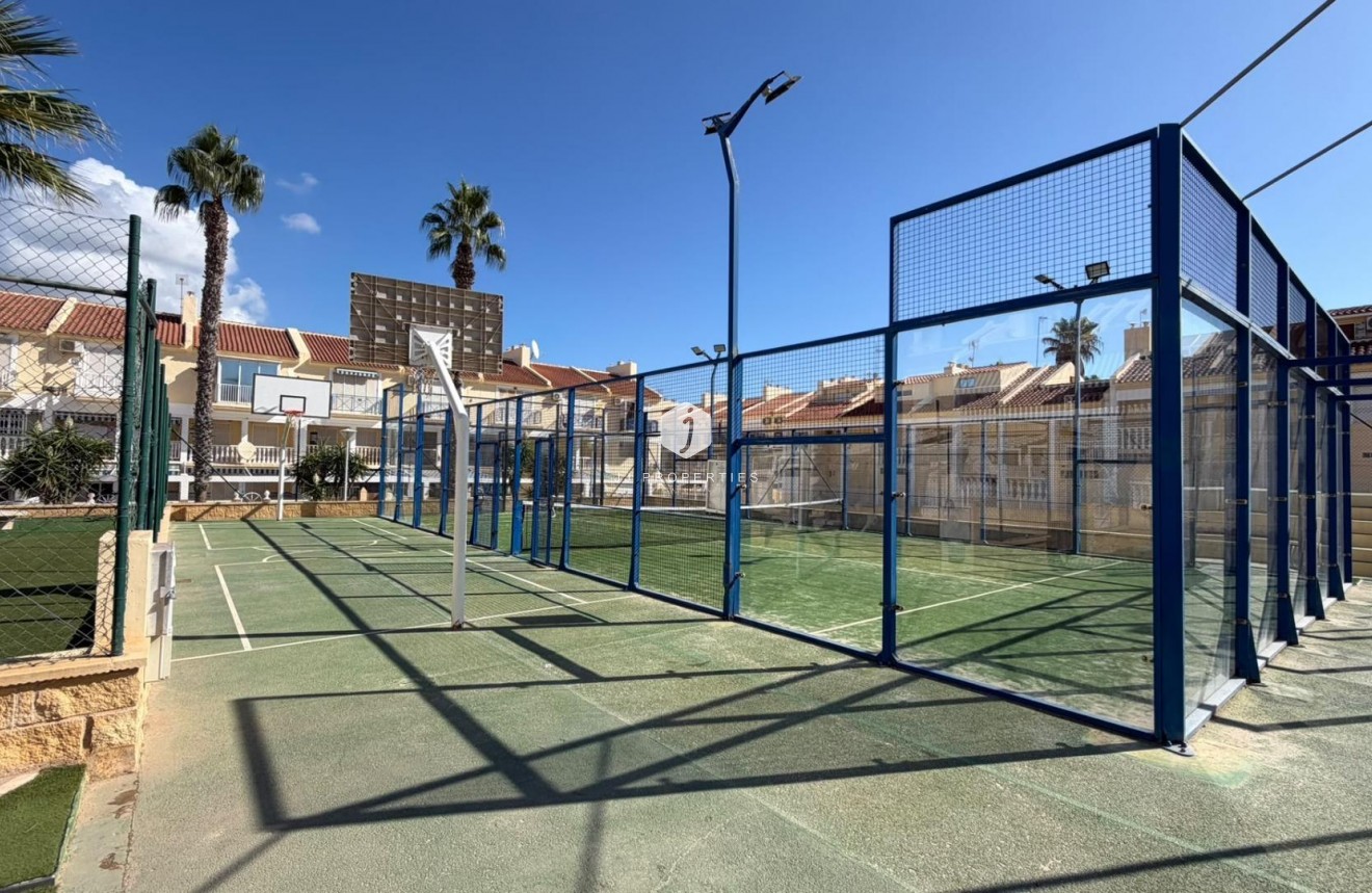 Tweedehands - Appartement / flat -
Torrevieja - Torreblanca