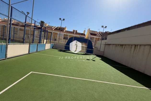 Tweedehands - Appartement / flat -
Torrevieja - Torreblanca