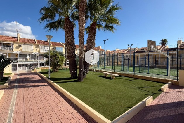 Tweedehands - Appartement / flat -
Torrevieja - Torreblanca