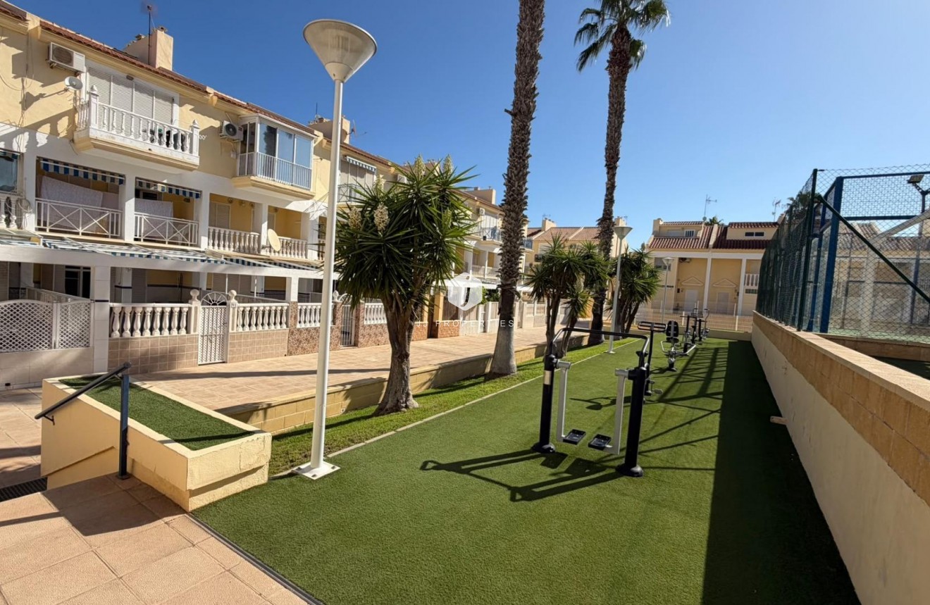 Tweedehands - Appartement / flat -
Torrevieja - Torreblanca
