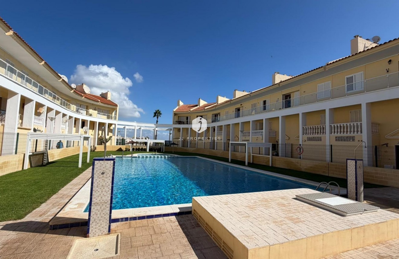 Tweedehands - Appartement / flat -
Torrevieja - Torreblanca
