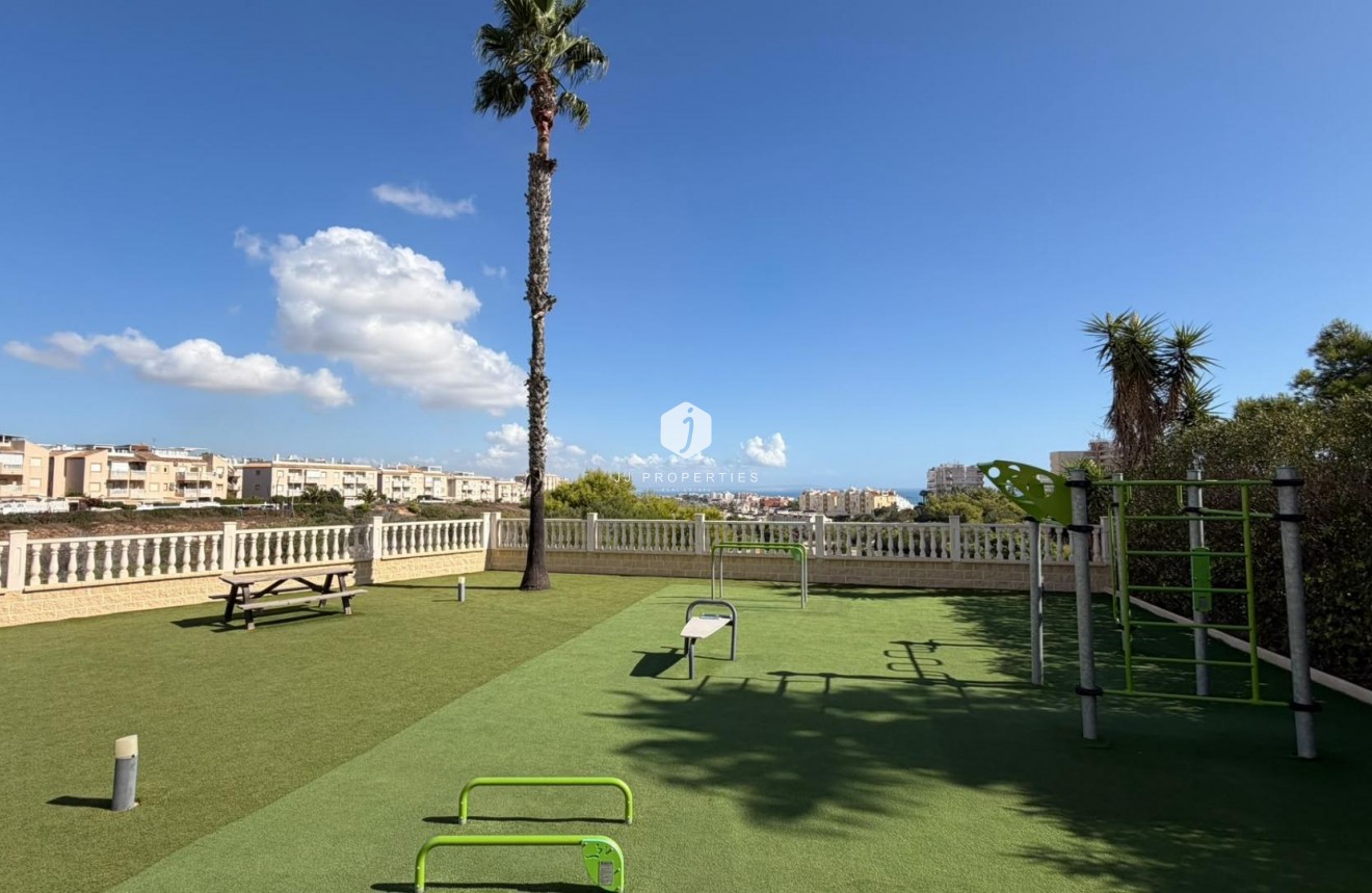 Tweedehands - Appartement / flat -
Torrevieja - Torreblanca