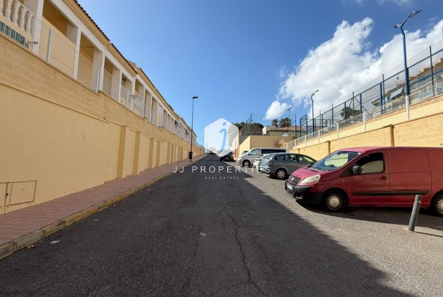 Tweedehands - Appartement / flat -
Torrevieja - Torreblanca
