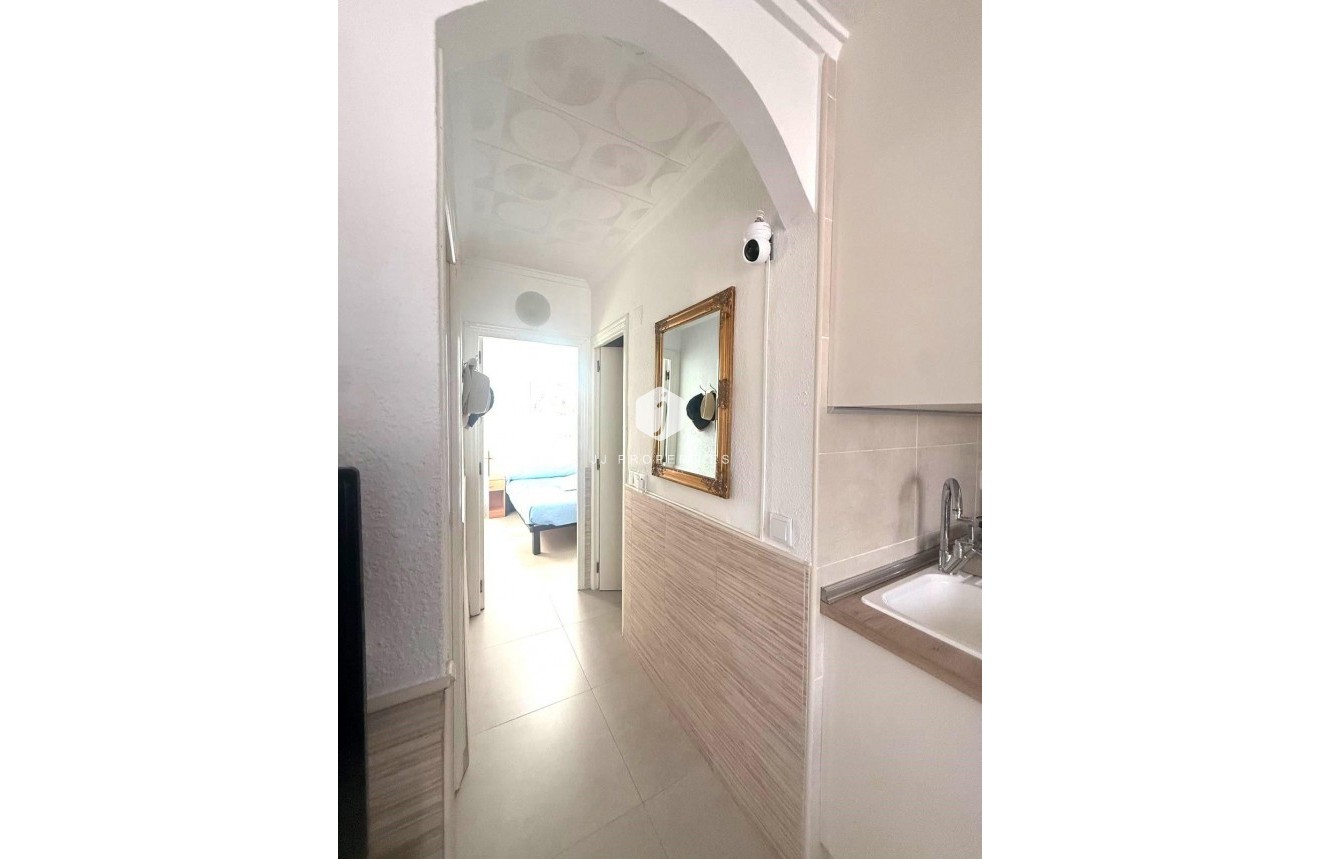 Resale - Bungalow -
Torrevieja - Torretas