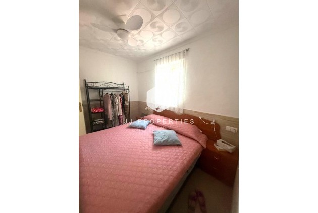 Resale - Bungalow -
Torrevieja - Torretas
