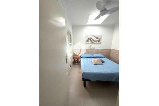 Resale - Bungalow -
Torrevieja - Torretas