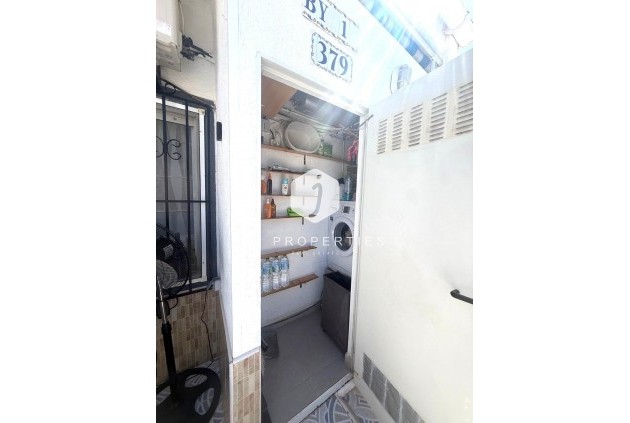 Resale - Bungalow -
Torrevieja - Torretas