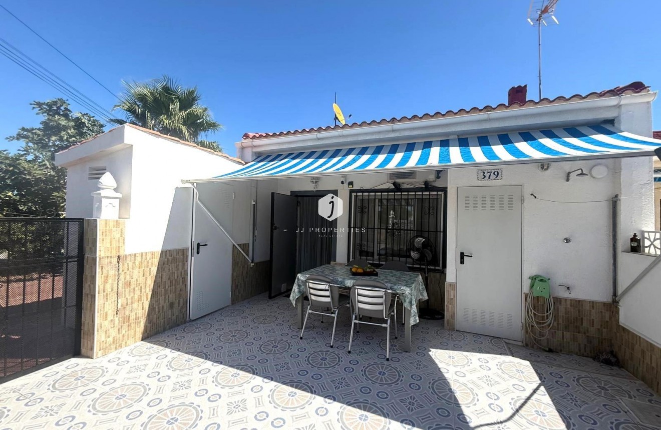 Resale - Bungalow -
Torrevieja - Torretas