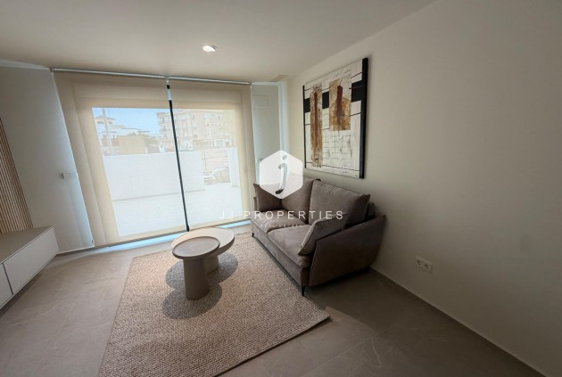 New Build - Chalet -
Pilar de la Horadada - pueblo