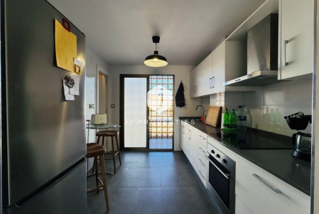 Resale - Apartment / flat -
La Mata - Costa Blanca