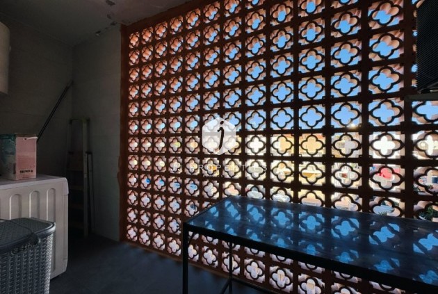 Resale - Apartment / flat -
La Mata - Costa Blanca